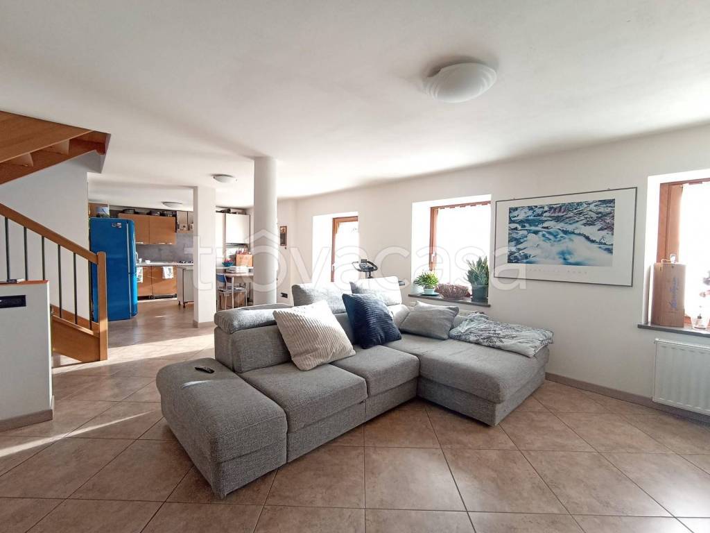 appartamento in vendita a Tolmezzo in zona Terzo