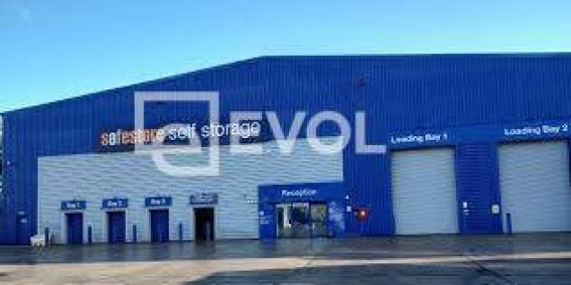 negozio in vendita a Tolmezzo