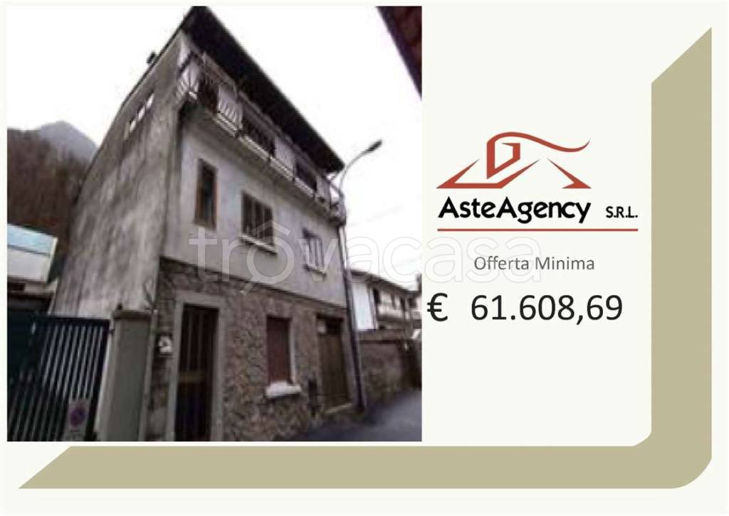 casa indipendente in vendita a Tolmezzo