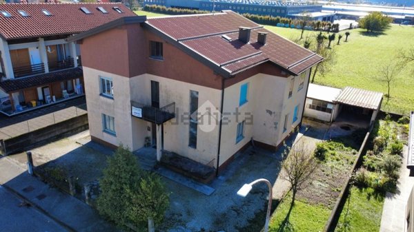 casa indipendente in vendita a Tolmezzo