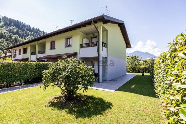 casa indipendente in vendita a Tolmezzo