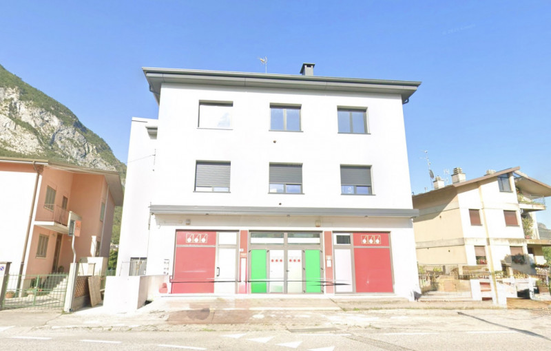 negozio in vendita a Tolmezzo