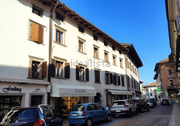 appartamento in vendita a Tolmezzo in zona Terzo