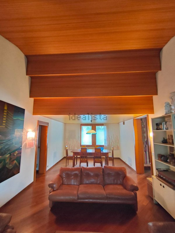 casa indipendente in vendita a Tolmezzo