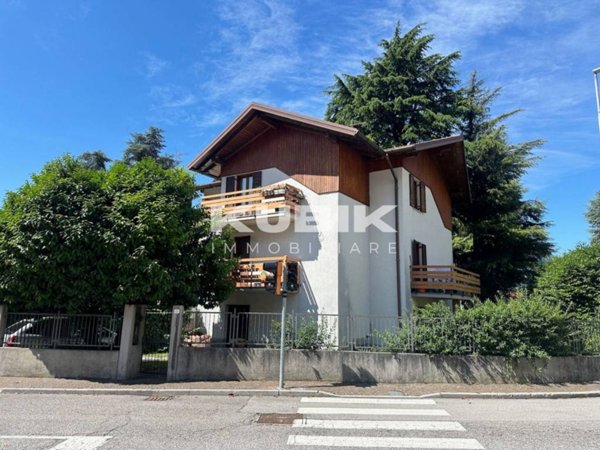casa indipendente in vendita a Tolmezzo