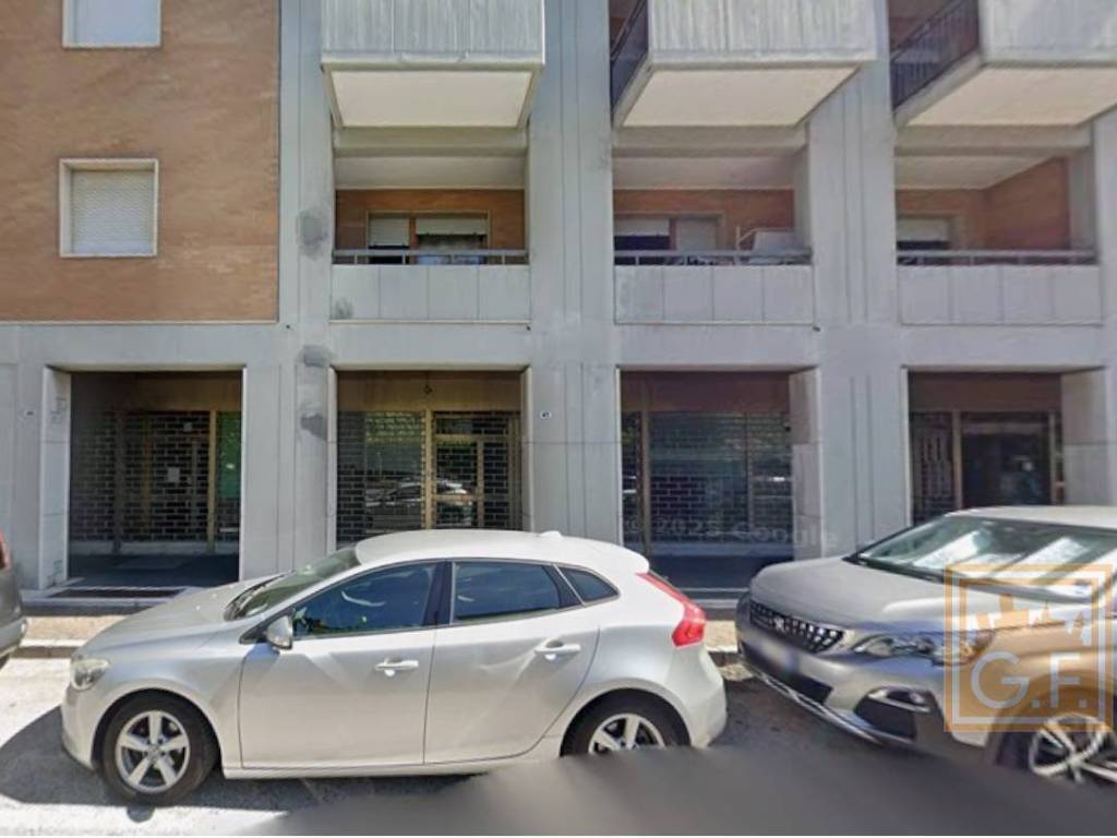 negozio in vendita a Tolmezzo