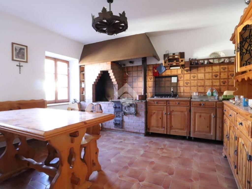 casa indipendente in vendita a Tolmezzo in zona Illegio