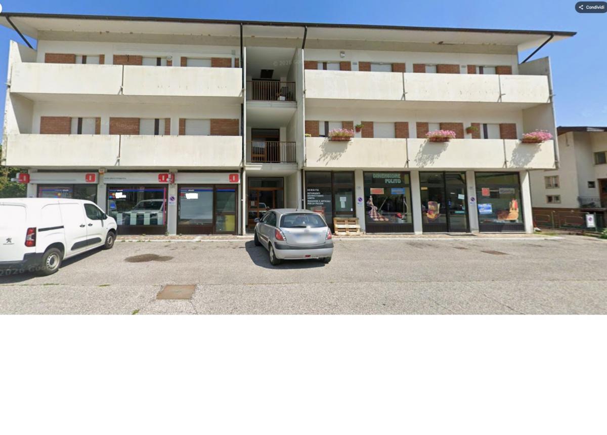 negozio in vendita a Tolmezzo