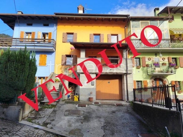 casa indipendente in vendita a Tolmezzo