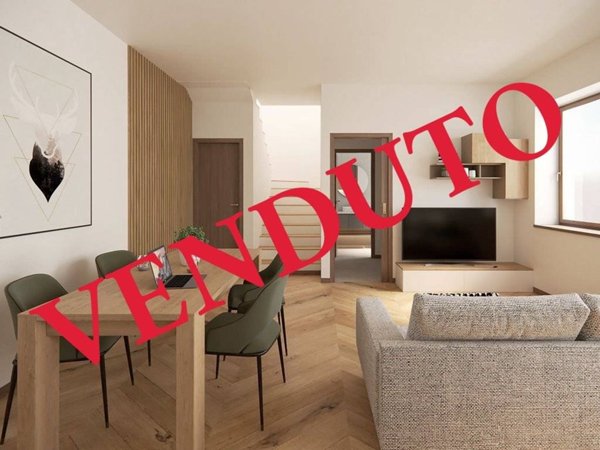 casa indipendente in vendita a Tolmezzo