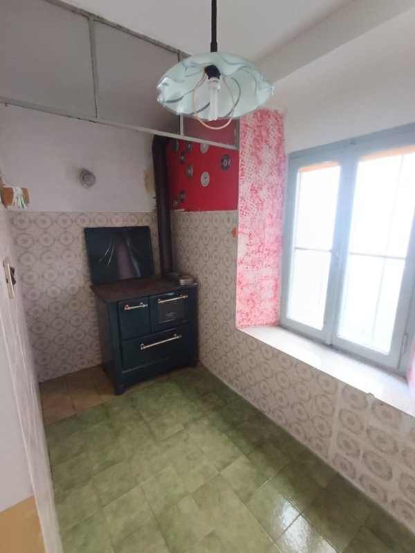 casa indipendente in vendita a Tolmezzo in zona Imponzo