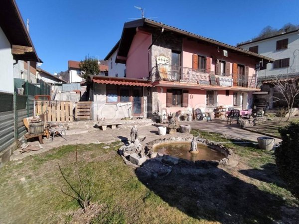 casa indipendente in vendita a Tolmezzo in zona Cadunea