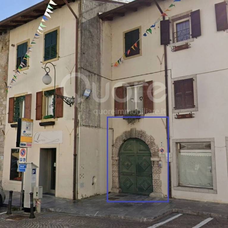 casa indipendente in vendita a Tolmezzo