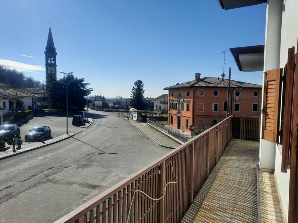 quadrivano in vendita a Torreano in zona Prestènto