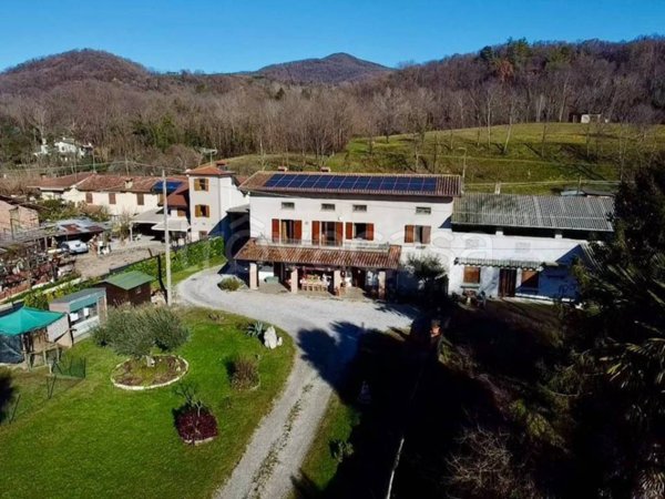 casa indipendente in vendita a Torreano