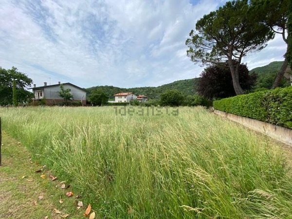 terreno edificabile in vendita a Torreano