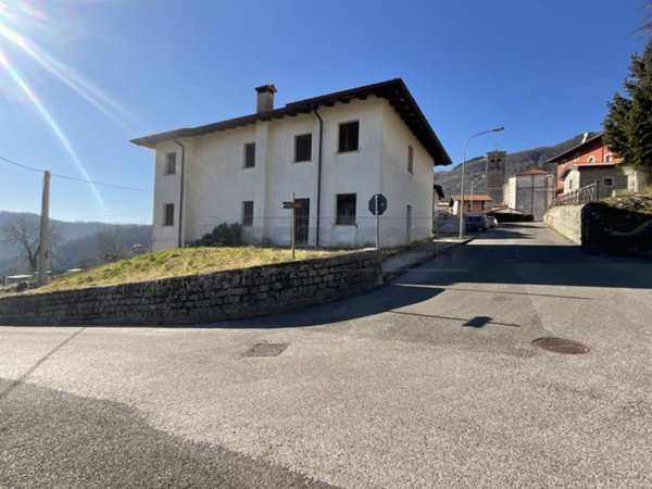 casa indipendente in vendita a Torreano in zona Masaròlis