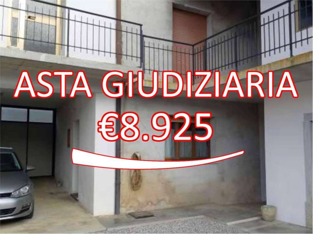 appartamento in vendita a Torreano in zona Laurini