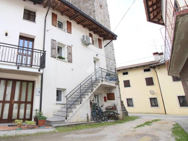 casa indipendente in vendita a Torreano in zona Togliano