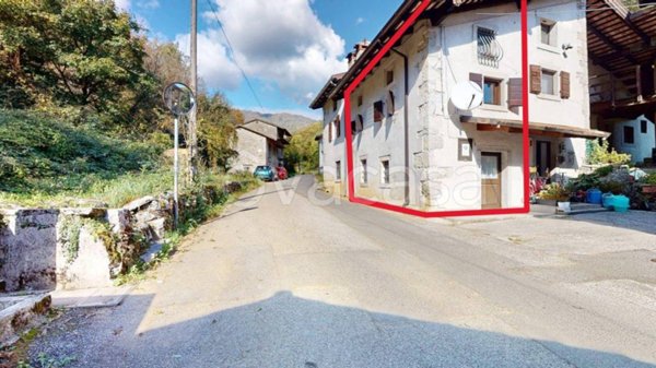 casa indipendente in vendita a Torreano in zona Canalutto