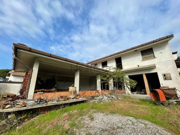 casa indipendente in vendita a Torreano