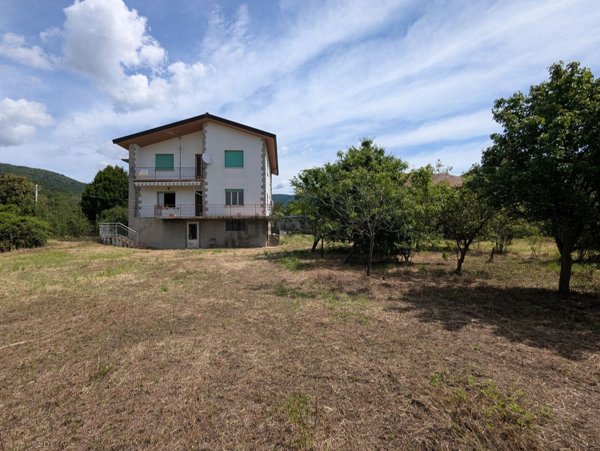 casa indipendente in vendita a Torreano