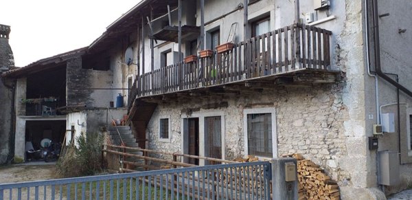casa indipendente in vendita a Torreano