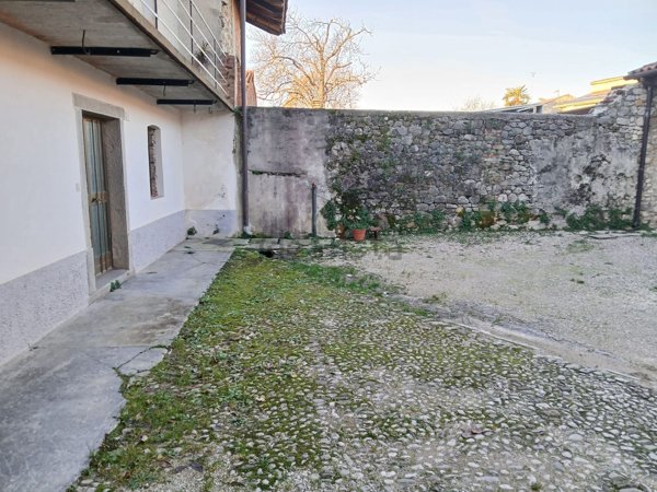 casa indipendente in vendita a Torreano