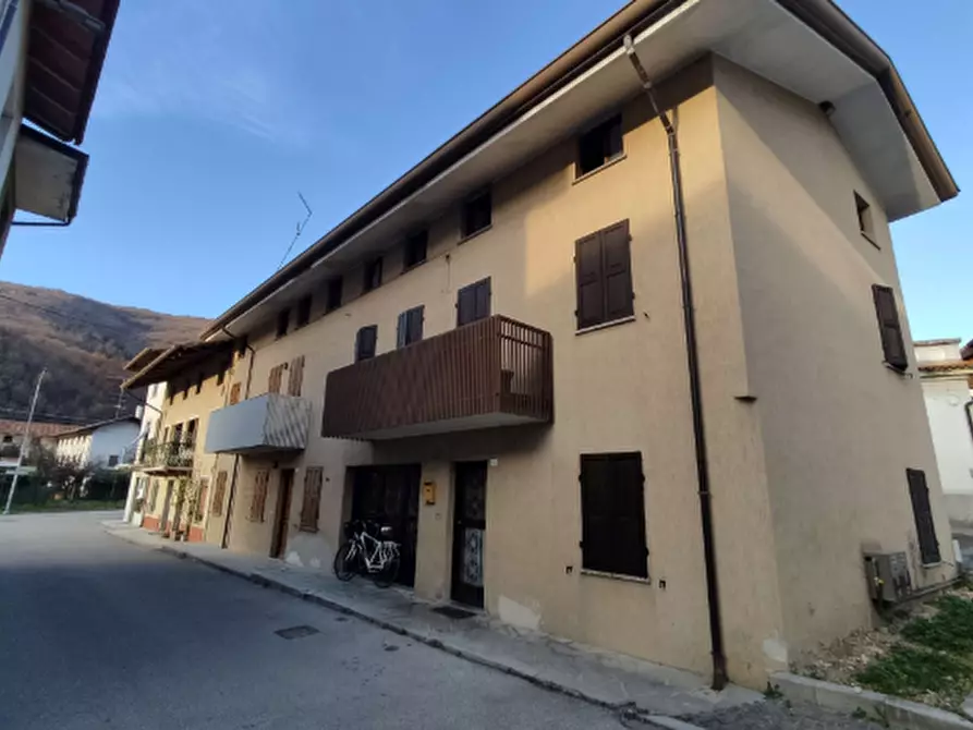 casa indipendente in vendita a Torreano