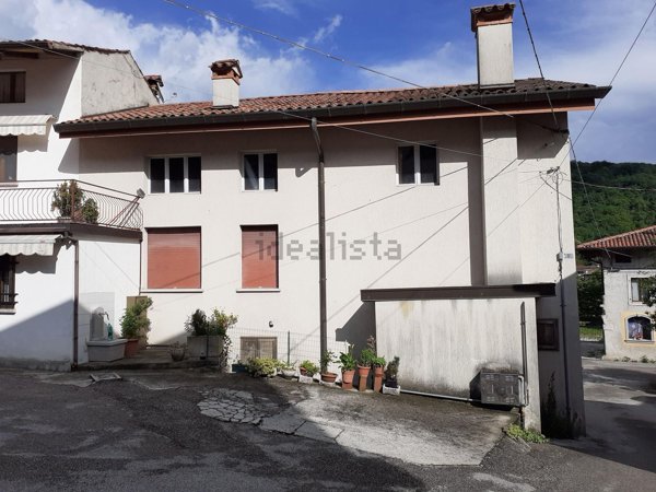 casa indipendente in vendita a Torreano
