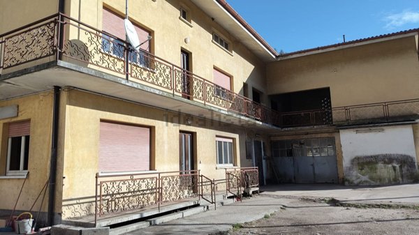 casa indipendente in vendita a Torreano in zona Canalutto