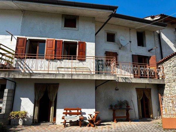casa indipendente in vendita a Torreano in zona Borgo Burelli