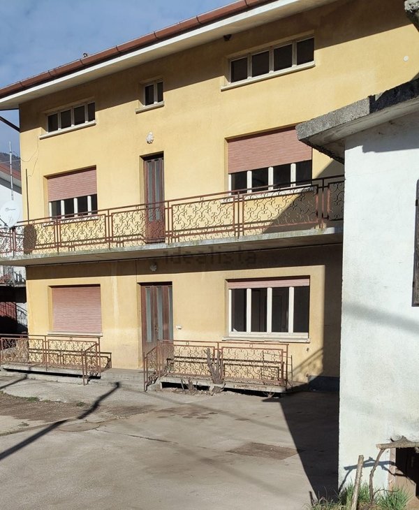casa indipendente in vendita a Torreano in zona Canalutto