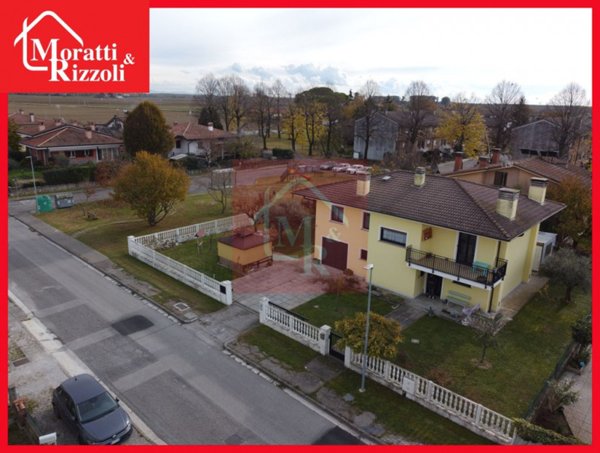 casa indipendente in vendita a Torviscosa