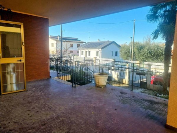 appartamento in vendita a Torviscosa in zona Malisana