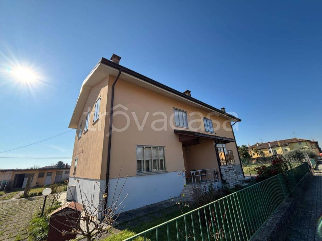 casa indipendente in vendita a Torviscosa in zona Malisana