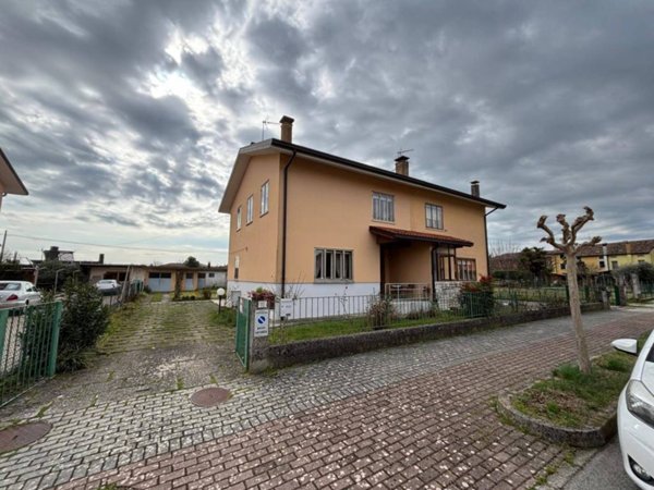 casa indipendente in vendita a Torviscosa in zona Malisana