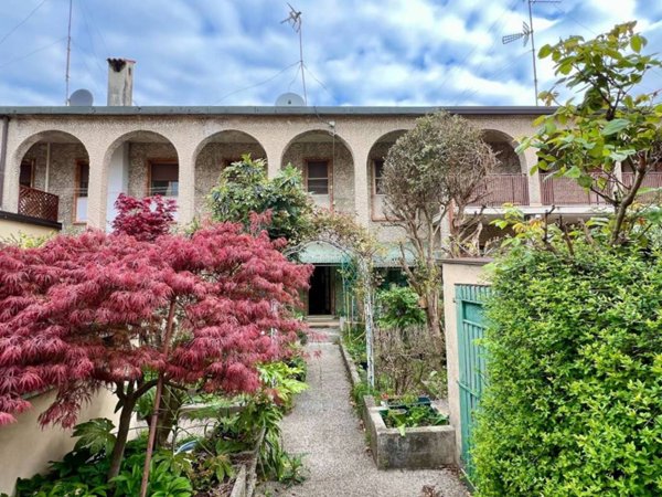 casa indipendente in vendita a Torviscosa