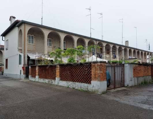 casa indipendente in vendita a Torviscosa
