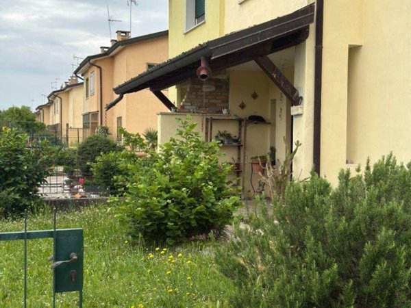 casa indipendente in vendita a Torviscosa in zona Malisana