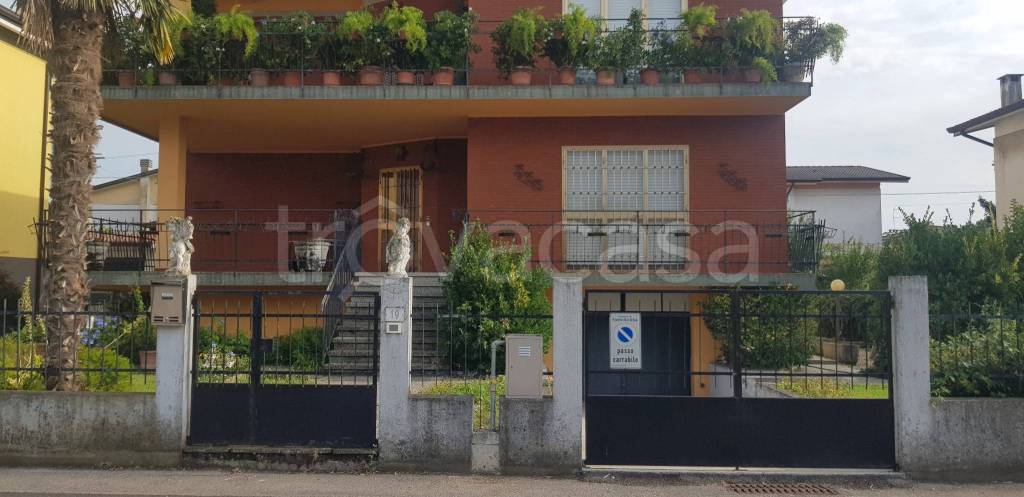 appartamento in vendita a Torviscosa in zona Malisana