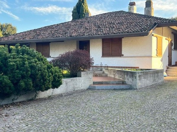 casa indipendente in vendita a Torviscosa
