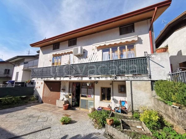 casa indipendente in vendita a Trasaghis in zona Alesso