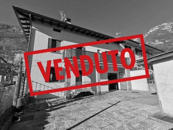 casa indipendente in vendita a Trasaghis in zona Peonis
