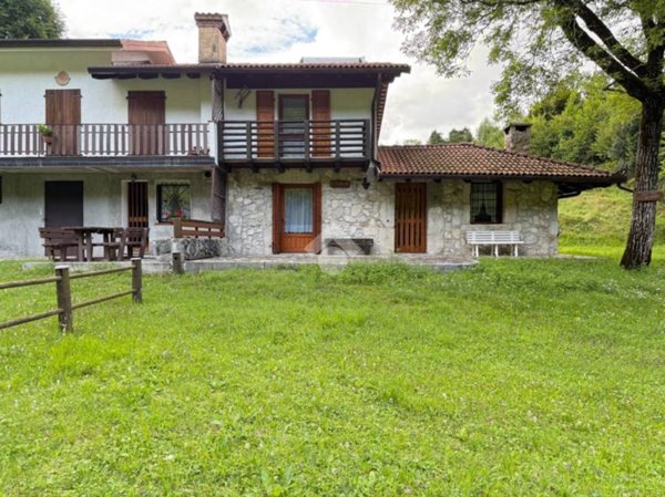 casa indipendente in vendita a Trasaghis