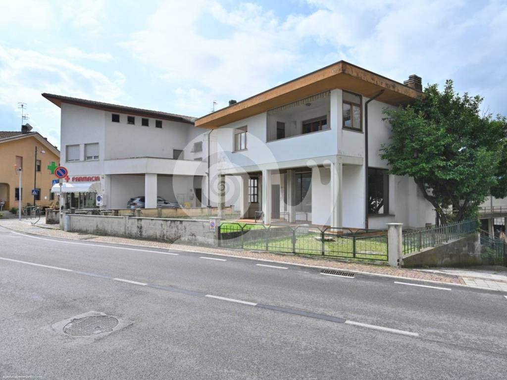 casa indipendente in vendita a Trasaghis