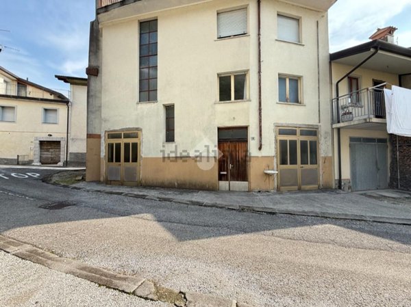 casa indipendente in vendita a Trasaghis