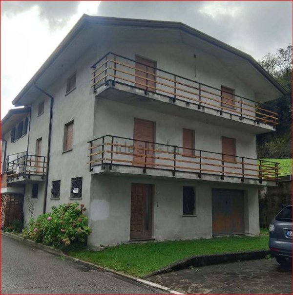 casa indipendente in vendita a Trasaghis