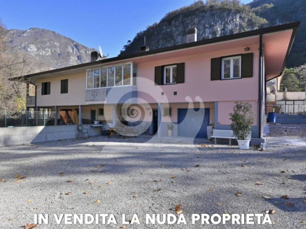 casa indipendente in vendita a Trasaghis