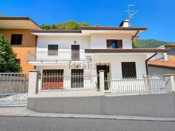 appartamento in vendita a Trasaghis in zona Peonis